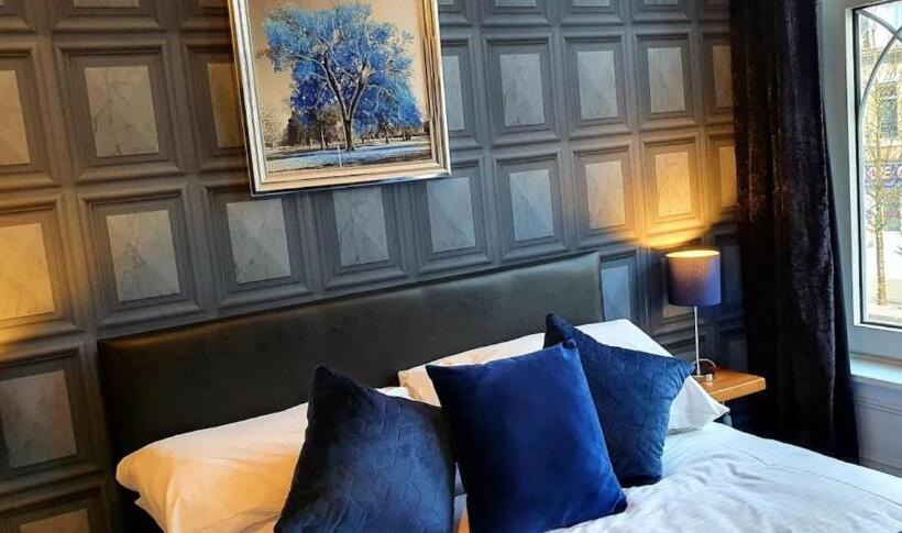 חדר סטנדרט, The Clifton