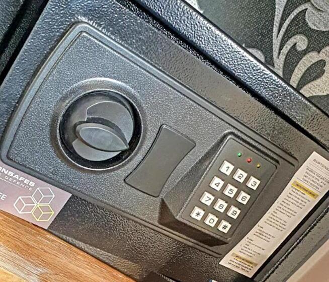 חדר סופריור, The Clifton