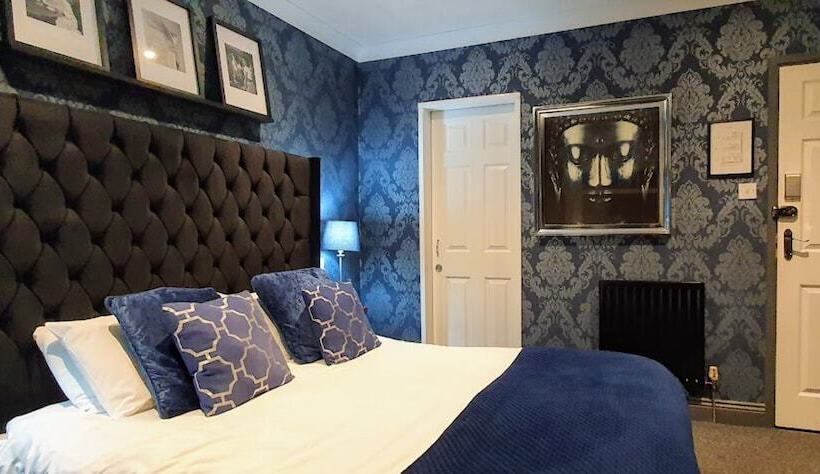 חדר סופריור, The Clifton