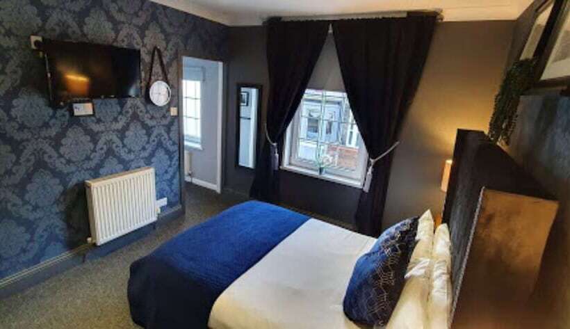 חדר סופריור, The Clifton