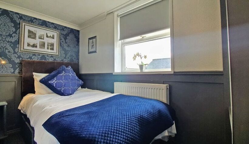 חדר סופריור יחיד, The Clifton