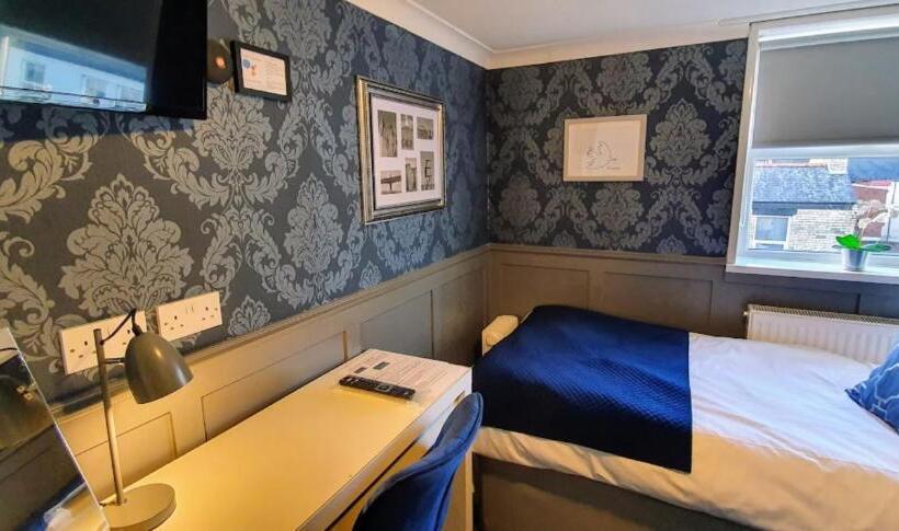 חדר סופריור יחיד, The Clifton