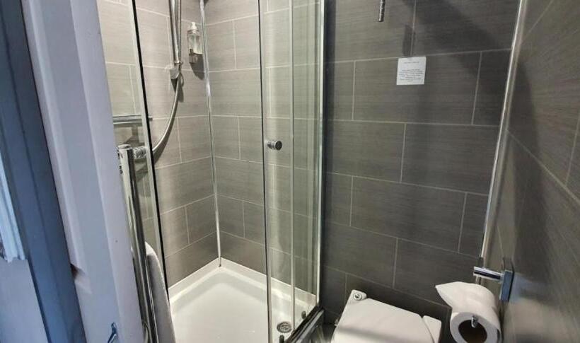 חדר סופריור יחיד, The Clifton