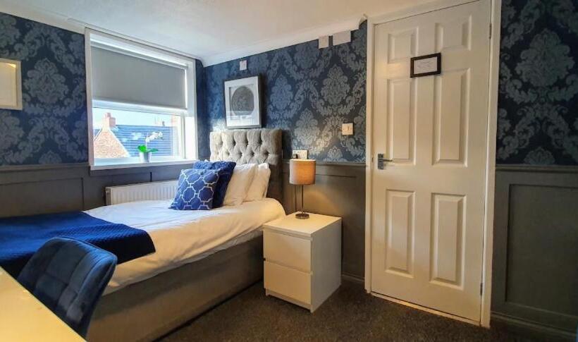 חדר סופריור יחיד, The Clifton