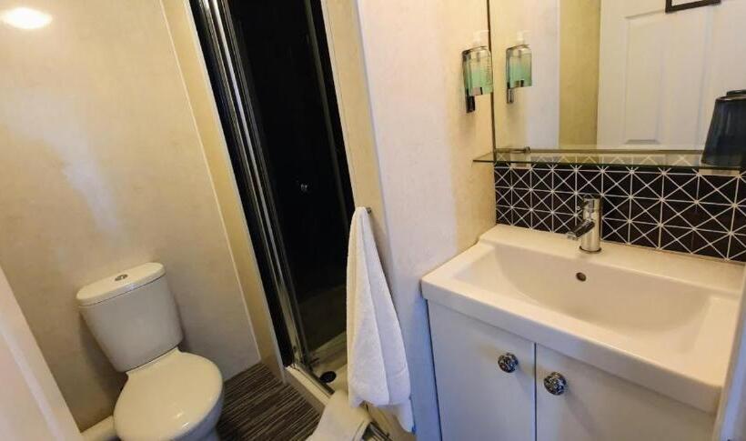 חדר סופריור יחיד, The Clifton