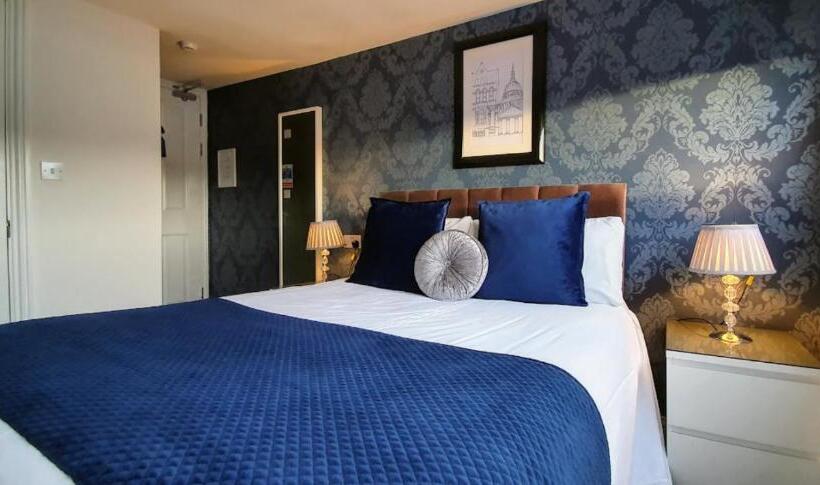 חדר סטנדרט, The Clifton