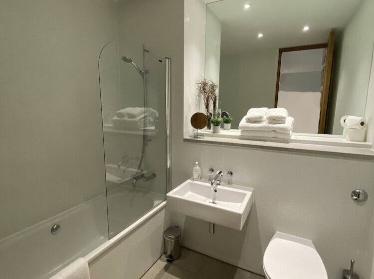 Апартаменты 1 Спальня, Royal William Yard Apartments