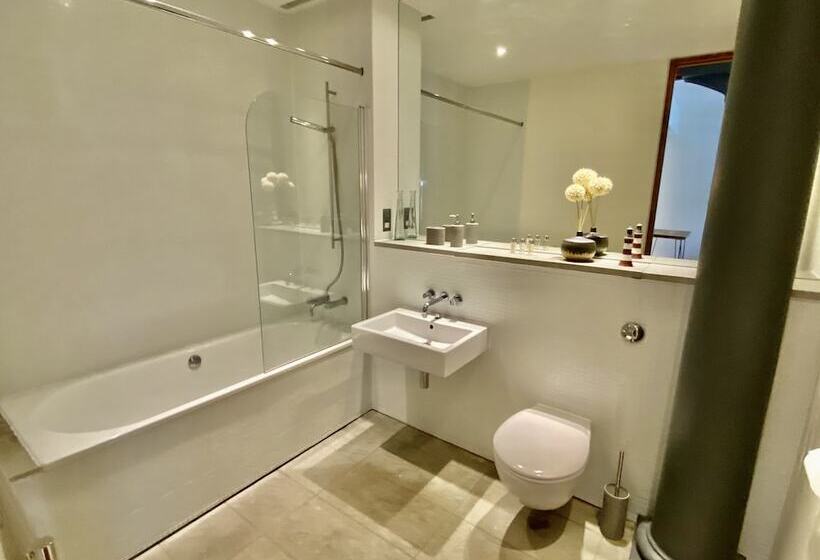 Апартаменты 1 Спальня, Royal William Yard Apartments