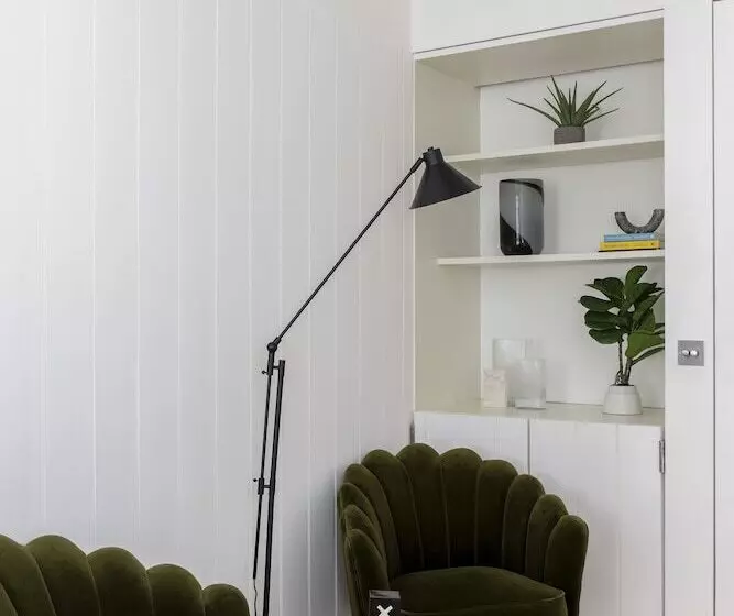 2ベッドルームアパートメント, Cove Arne Street