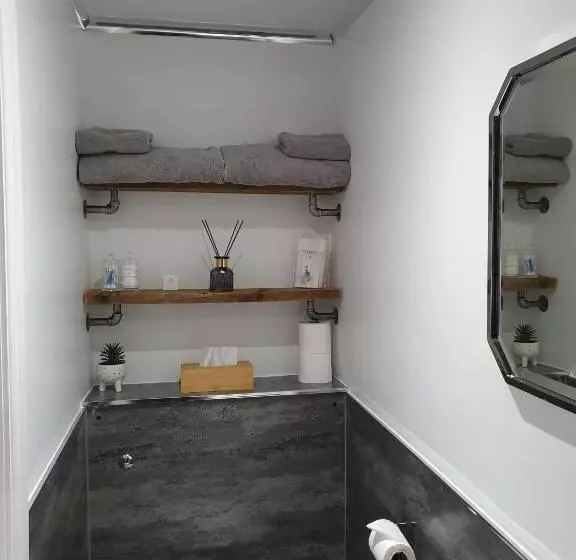 اتاق سوپریور, Bowness Guest House
