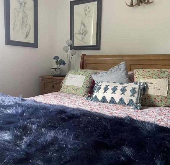 Номер Стандарт, Blue Boar Inn