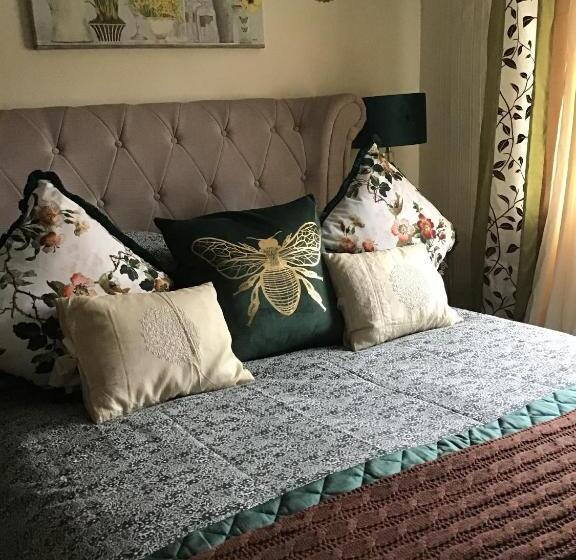 Номер Стандарт, Blue Boar Inn