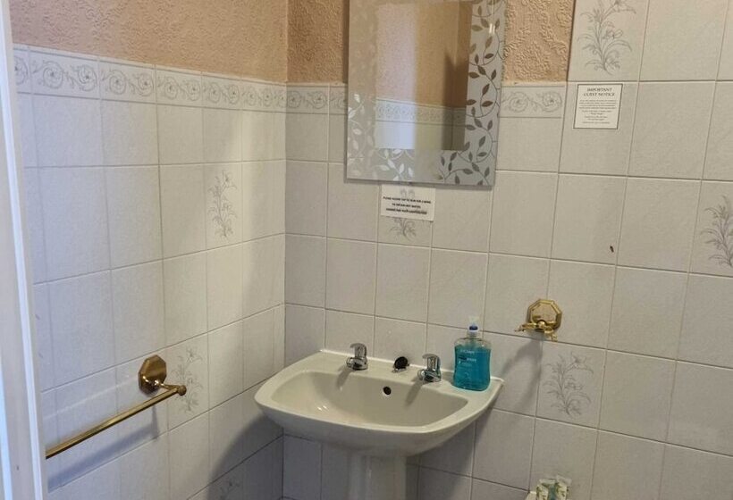 غرفة عائلية, The Station Hotel Penrith