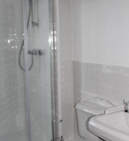 חדר סטנדרט, Stukeleys