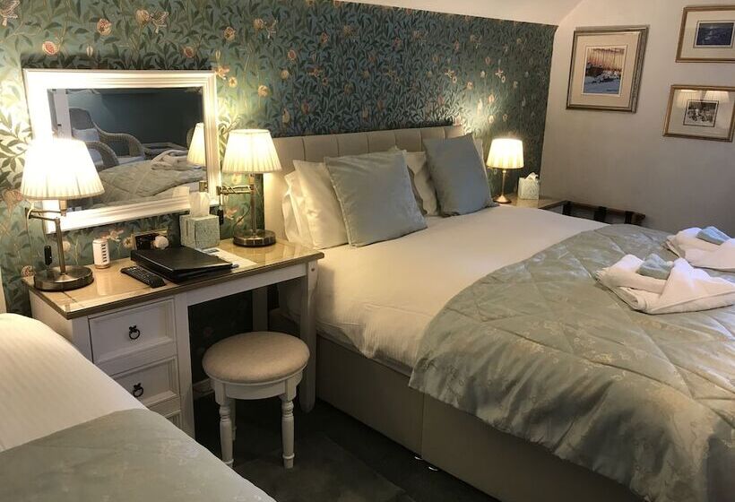 Семейный Номер, Castlecroft Bed And Breakfast