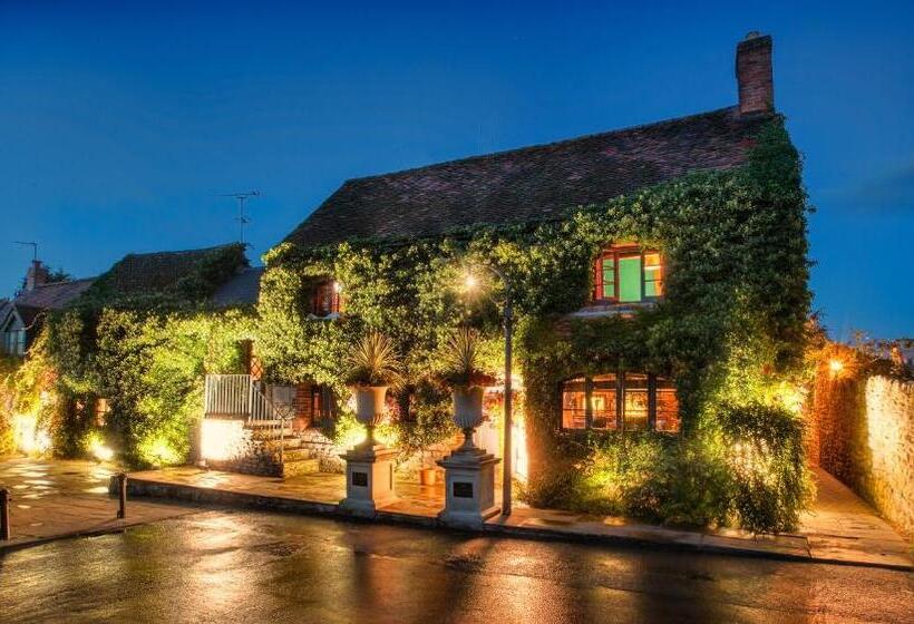 基本间, Crazy Bear  Stadhampton