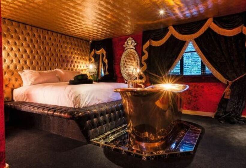 주니어 스위트, Crazy Bear Stadhampton