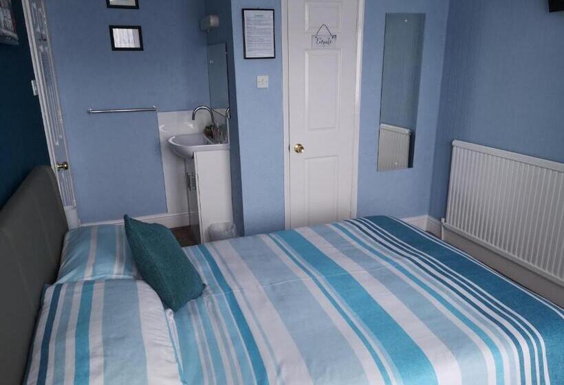 Номер Стандарт, The Phoenix Guest House