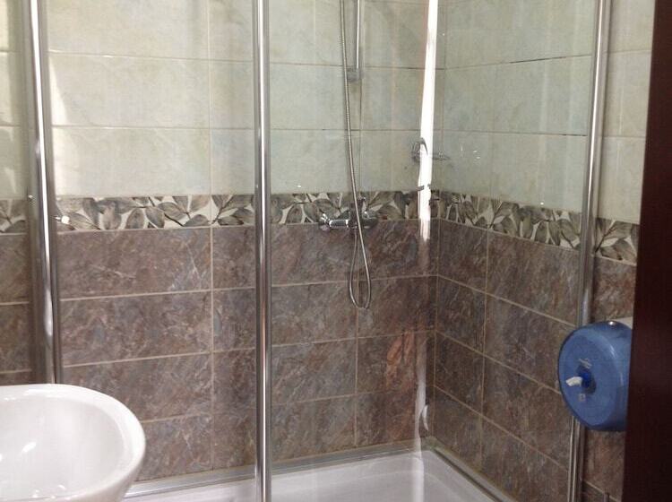 اتاق استاندارد, Alex Hotel On Marata 73