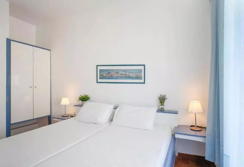 Standard-huone, Asteroa