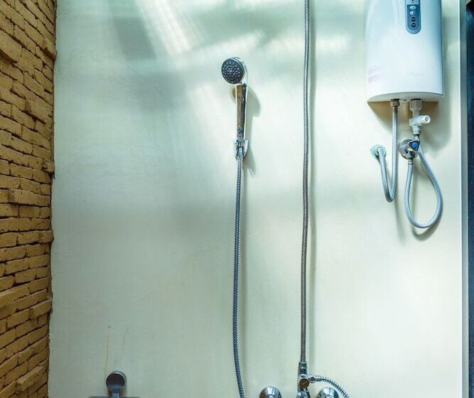 منزل غرفة نوم واحدة, Baan Armeen Cottage