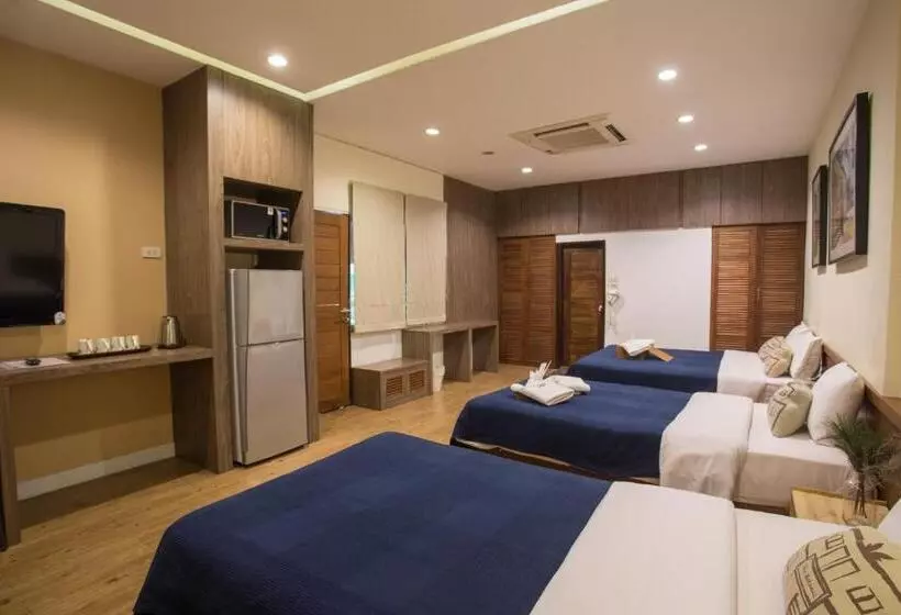 スタンダード4人部屋, Botanic Service Room At Impact Muangthongthani Sha Certified