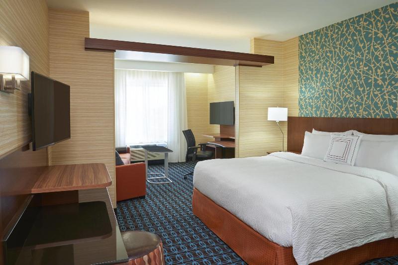 스위트 킹사이즈 침대, Fairfield By Marriott Niagara Falls