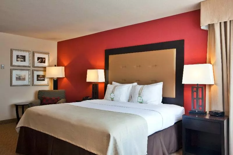 キングサイドベッドのスタンダードワンルーム, Hampton Inn & Suites Syracuse/carrier Circle