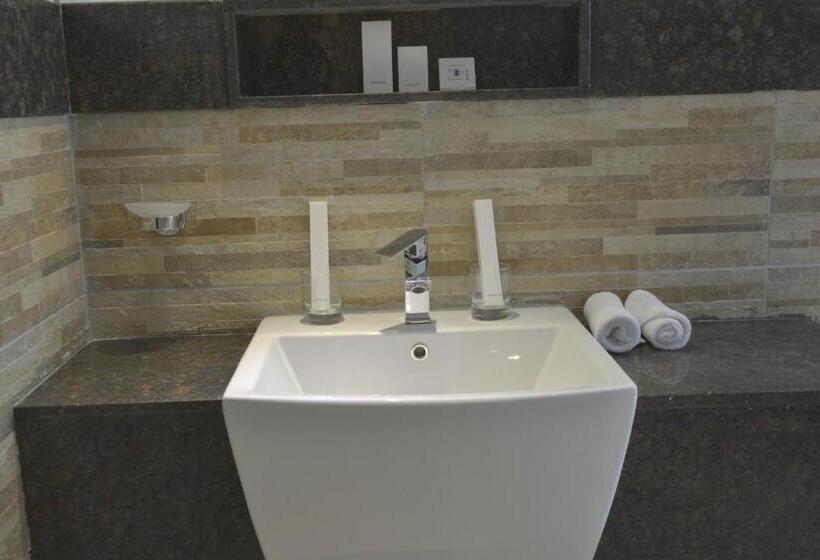 اتاق سوپریور, La Maison Royale