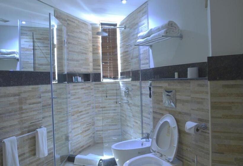 اتاق سوپریور, La Maison Royale