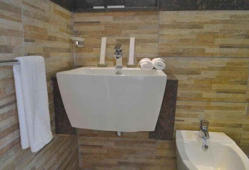 اتاق سوپریور, La Maison Royale