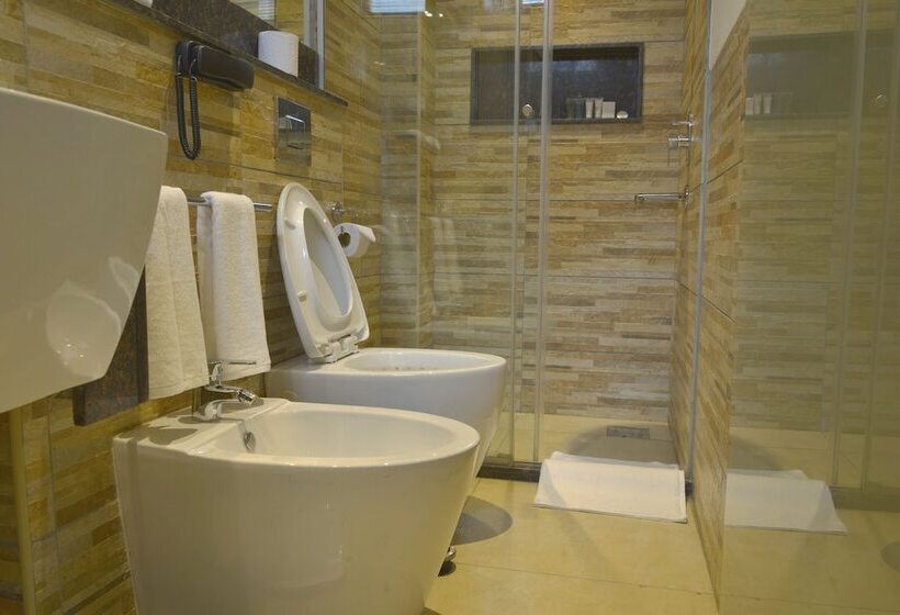 اتاق استاندارد, La Maison Royale