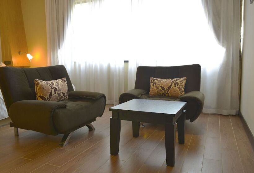 اتاق استاندارد, La Maison Royale