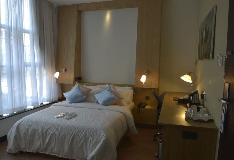 اتاق استاندارد, La Maison Royale