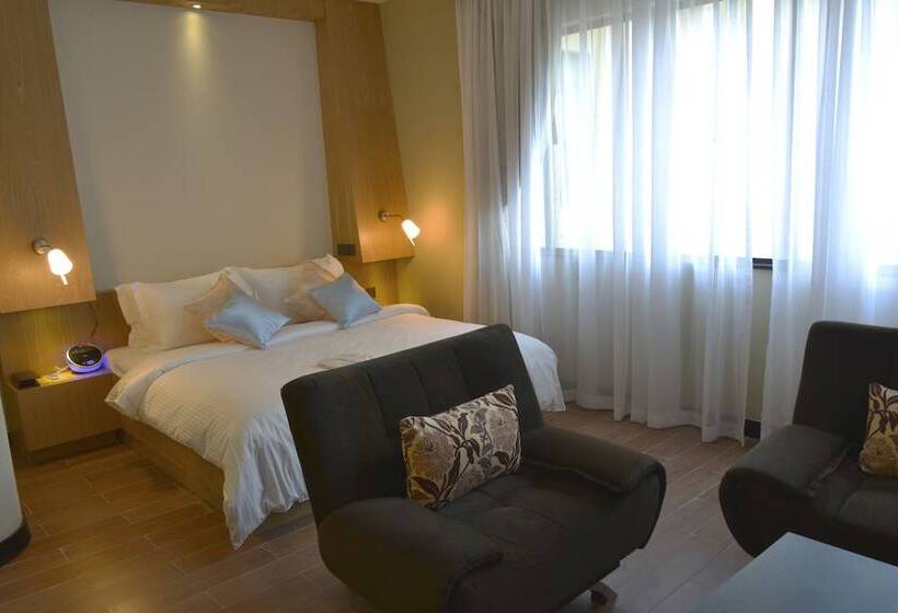 اتاق استاندارد, La Maison Royale