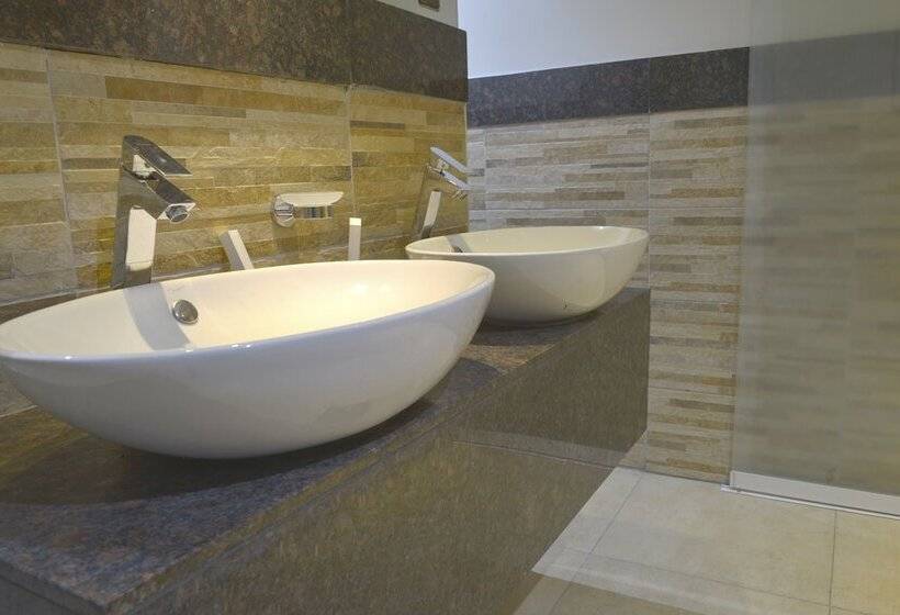 اتاق سوپریور, La Maison Royale