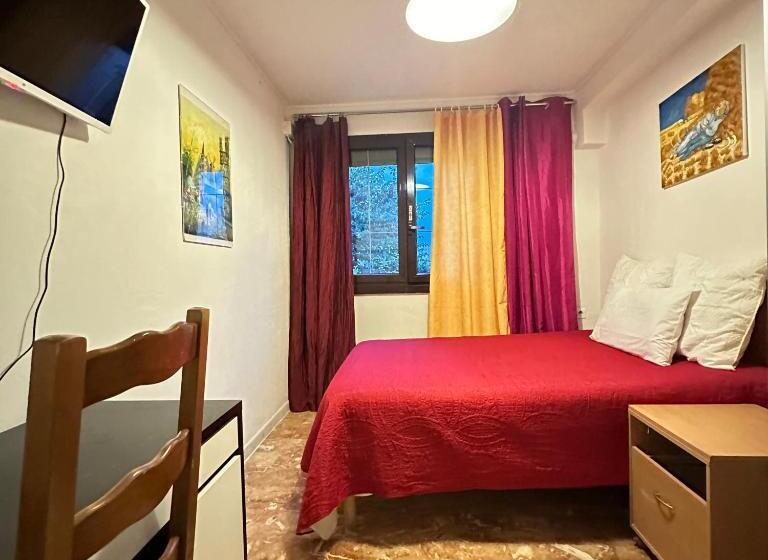 스탠다드 싱글 룸, Paris Star