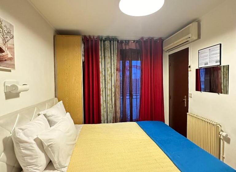 클래식 룸, Paris Star