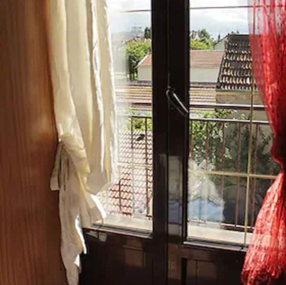 스탠다드 룸, Paris Star