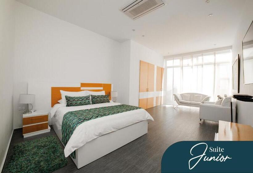 小型豪华套房, Punta Diamante Premium