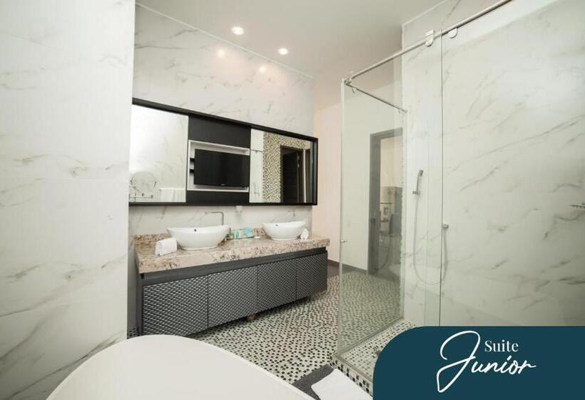 小型豪华套房, Punta Diamante Premium