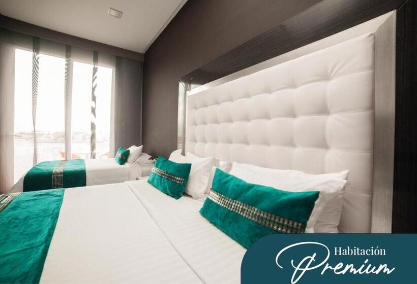 三人经典房间, Punta Diamante Premium