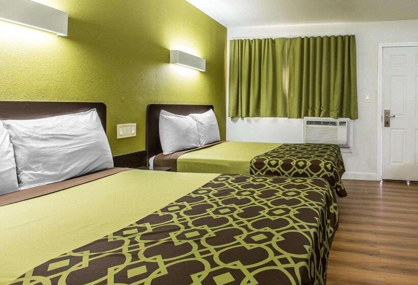２ダブルベッドのスタンダードルーム, Rodeway Inn Downtown Hanford