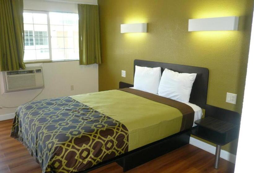 Номер Стандарт, Rodeway Inn Downtown Hanford