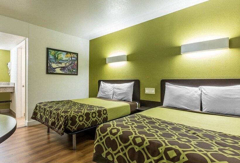 ２ダブルベッドのスタンダードルーム, Rodeway Inn Downtown Hanford