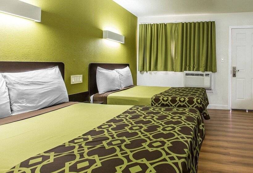Номер Стандарт 2 Двуспальные Кровати, Rodeway Inn Downtown Hanford