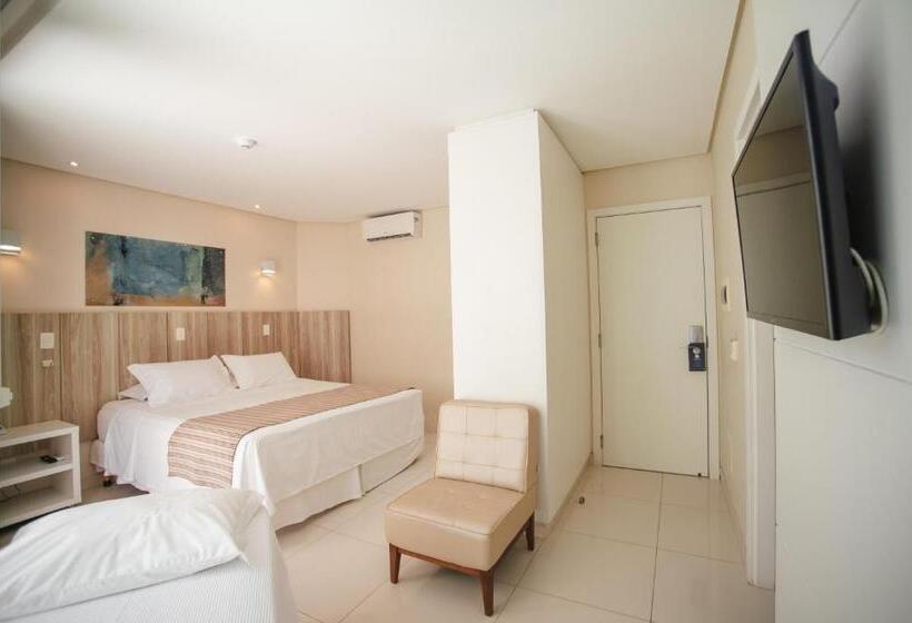 חדר סטודיו סטנדרד, Slaviero Ingleses Convention