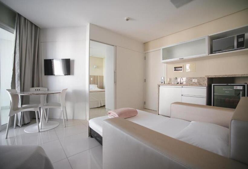 חדר סופריור, Slaviero Ingleses Convention