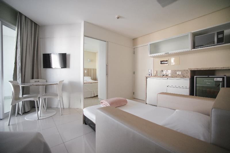 חדר סופריור, Slaviero Ingleses Convention