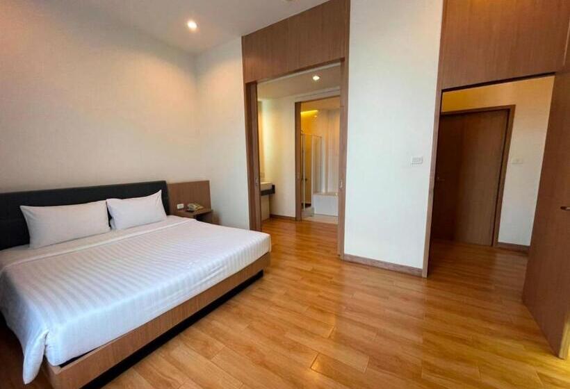 高级套房, Sriracha Orchid